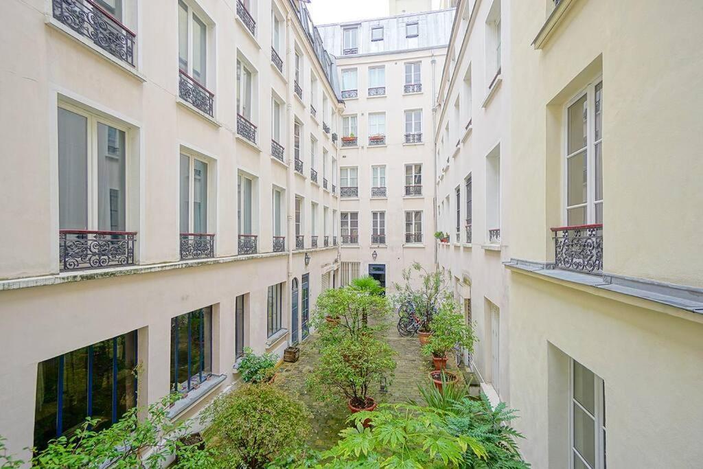 Appartement Grand 2 Pers Republique Bastille 3 Parijs